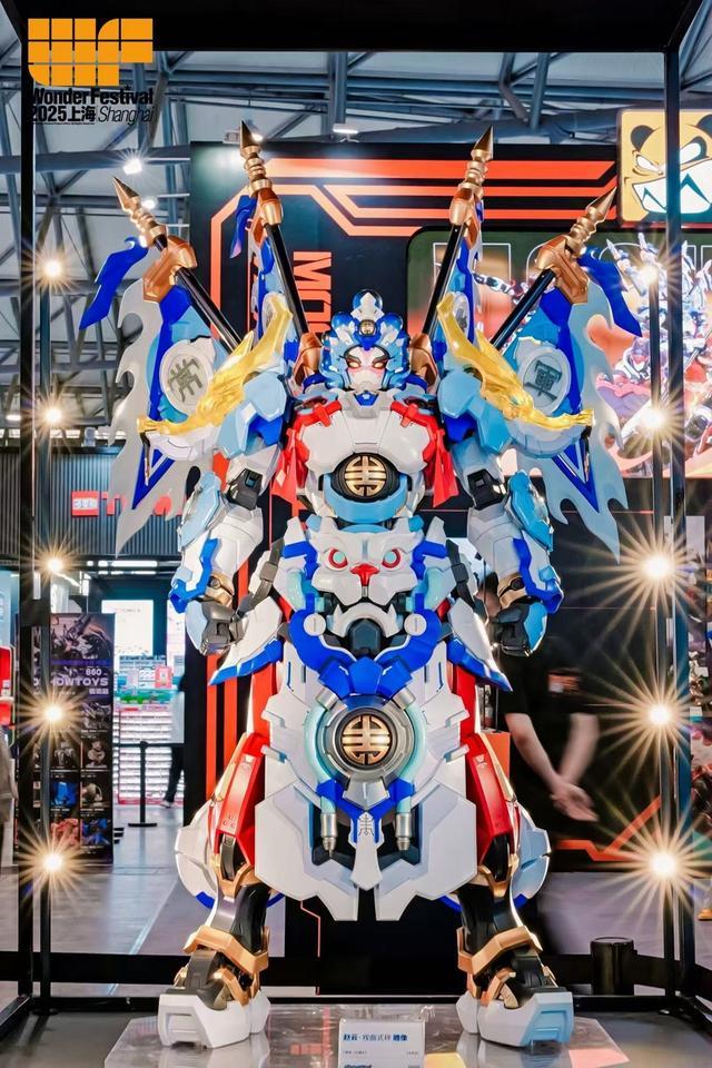 2万人次打卡！“二次元”在这里“买买买”开元ky棋牌申城秋韵｜全球最大规模超1(图8)